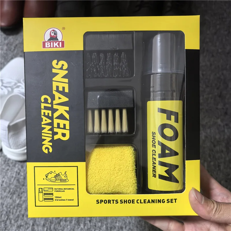 ชุดทำความสะอาดรองเท้าแบบแห้ง 1 - White Sneaker Care Kit บทวิจารณ์และราคา