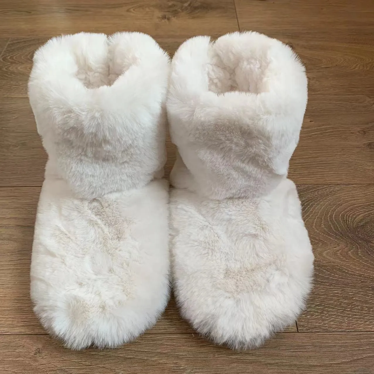 House Fluffy รองเท้าแตะสตรีฤดู - Sneaker Care Set บทวิจารณ์และราคา